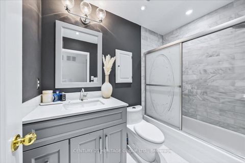 Photo 33 at 23 Long Point Drive, Oak Ridges Lake Wilcox, Richmond Hill