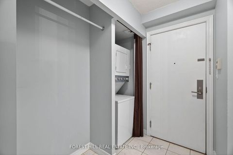 Photo 2 at 506 - 88 Grandview Way, Willowdale East, Toronto