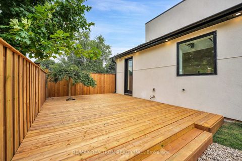 Photo 37 at 105 Murray Drive, Aurora Highlands, Aurora