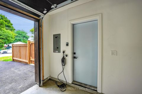 Photo 43 at 105 Murray Drive, Aurora Highlands, Aurora