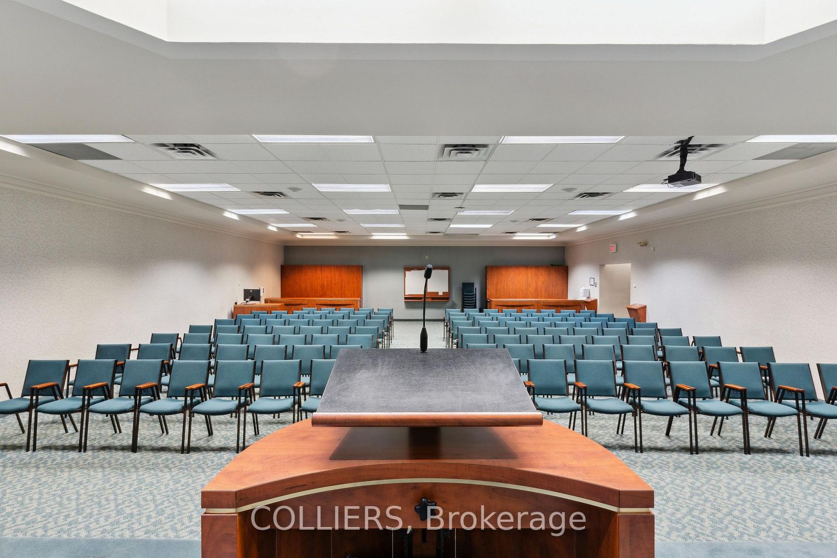 2393 Dundas Street W, High Park North, Toronto photo number 2