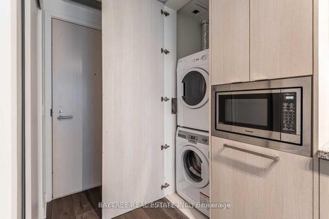 Photo 2 at 317 - 115 Blue Jays Way, Waterfront Communities C1, Toronto