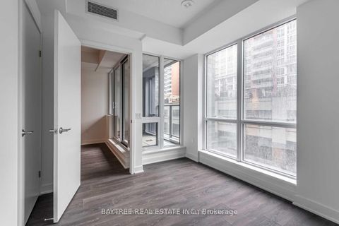 Photo 3 at 317 - 115 Blue Jays Way, Waterfront Communities C1, Toronto