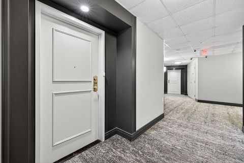 Photo 5 at 509 - 2500 Rutherford Road, Maple, Vaughan