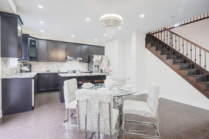 Photo 10 at 6 Villadowns Trail, Wellington North, Brampton