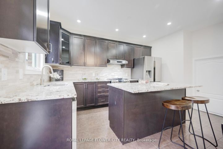 Photo 13 at 6 Villadowns Trail, Wellington North, Brampton