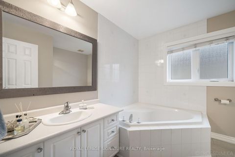 Photo 18 at 584 Willowick Drive, Wyndham, Newmarket