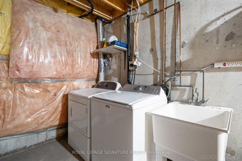 Photo 25 at 584 Willowick Drive, Wyndham, Newmarket