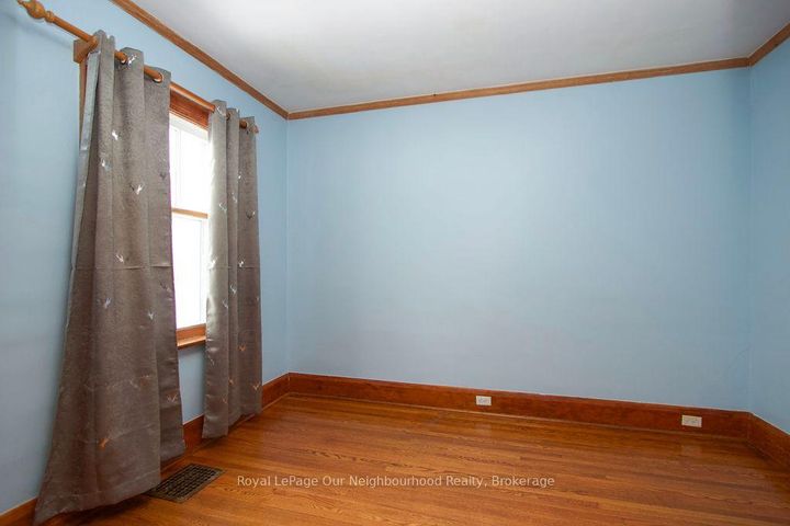 Photo 10 at 65 Gladstone Avenue, McLaughlin, Oshawa