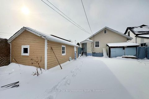 Photo 13 at 65 Gladstone Avenue, McLaughlin, Oshawa