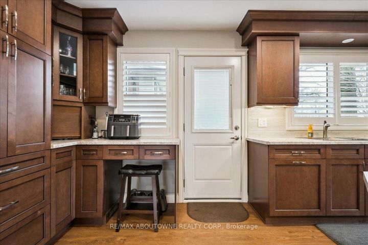 Photo 15 at 2033 Saxon Road, WO West, Oakville