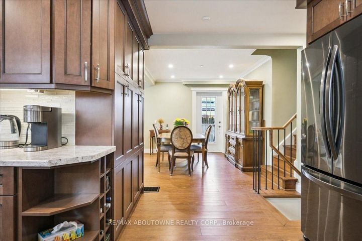 Photo 18 at 2033 Saxon Road, WO West, Oakville