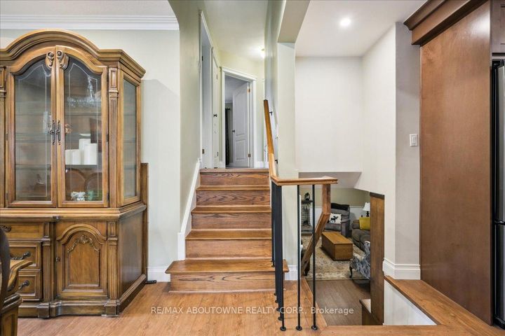 Photo 19 at 2033 Saxon Road, WO West, Oakville