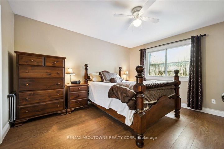 Photo 21 at 2033 Saxon Road, WO West, Oakville