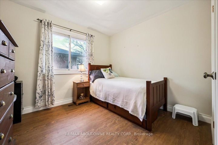 Photo 23 at 2033 Saxon Road, WO West, Oakville