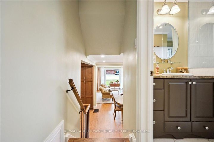 Photo 24 at 2033 Saxon Road, WO West, Oakville