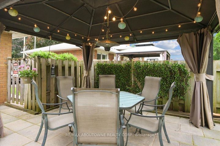 Photo 36 at 2033 Saxon Road, WO West, Oakville