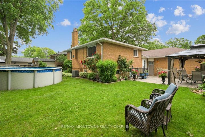 Photo 47 at 2033 Saxon Road, WO West, Oakville