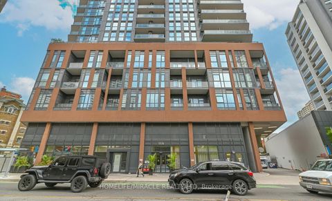 Photo 2 at 604 - 159 Wellesley Street E, South St. James Town, Toronto