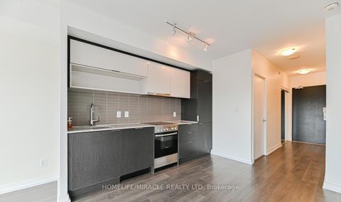 Photo 5 at 604 - 159 Wellesley Street E, South St. James Town, Toronto