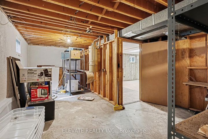 Photo 32 at 21 Whitehorn Crescent, Don Valley Village, Toronto