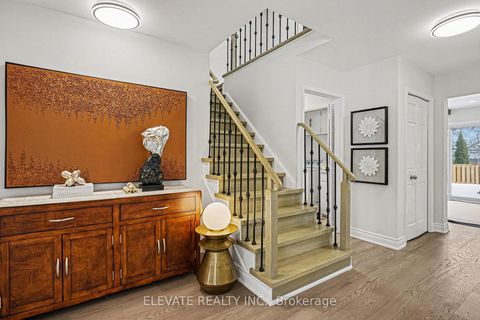 Photo 2 at 21 Whitehorn Crescent, Don Valley Village, Toronto