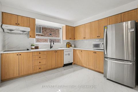 Photo 7 at 21 Whitehorn Crescent, Don Valley Village, Toronto