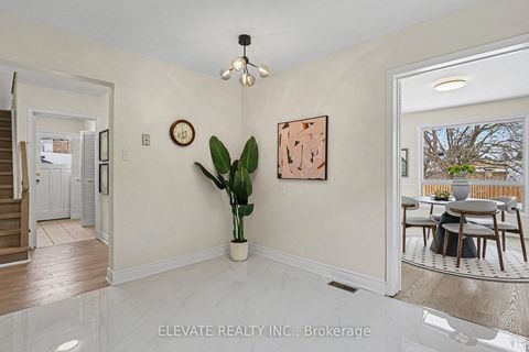 Photo 10 at 21 Whitehorn Crescent, Don Valley Village, Toronto