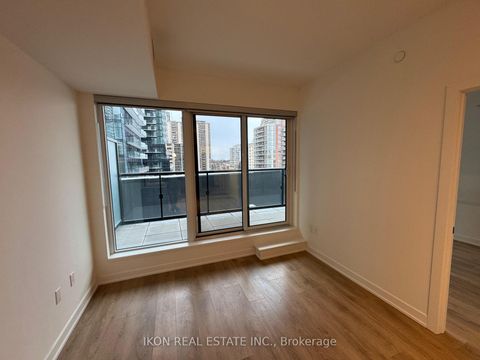 Photo 12 at 702 - 117 Broadway Avenue, Mount Pleasant West, Toronto