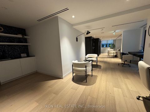 Photo 28 at 702 - 117 Broadway Avenue, Mount Pleasant West, Toronto