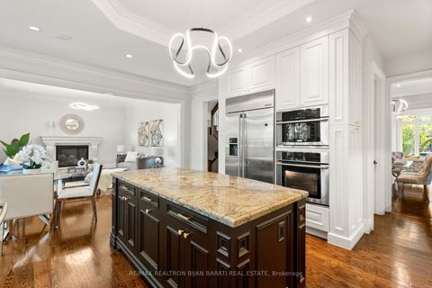 Photo 19 at 255 Homewood Avenue, Newtonbrook West, Toronto