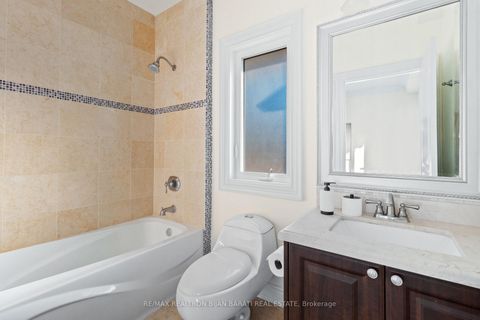 Photo 33 at 255 Homewood Avenue, Newtonbrook West, Toronto