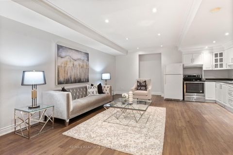 Photo 39 at 255 Homewood Avenue, Newtonbrook West, Toronto