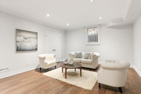 Photo 42 at 255 Homewood Avenue, Newtonbrook West, Toronto