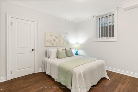 Photo 43 at 255 Homewood Avenue, Newtonbrook West, Toronto