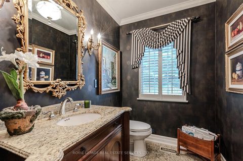 Photo 10 at 14 Riverside Crescent, Swansea, Toronto