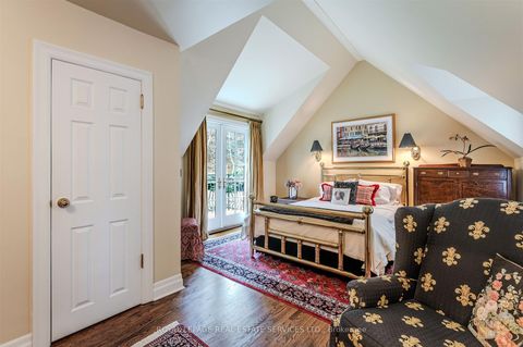 Photo 17 at 14 Riverside Crescent, Swansea, Toronto