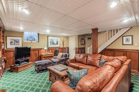 Photo 23 at 14 Riverside Crescent, Swansea, Toronto