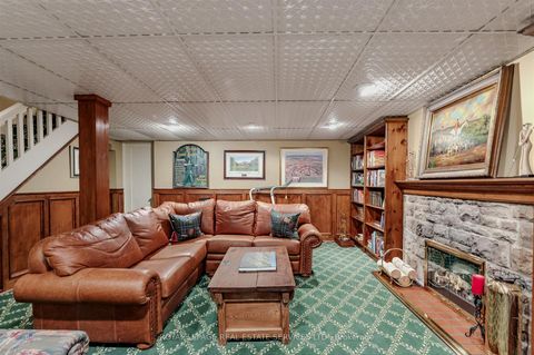 Photo 24 at 14 Riverside Crescent, Swansea, Toronto