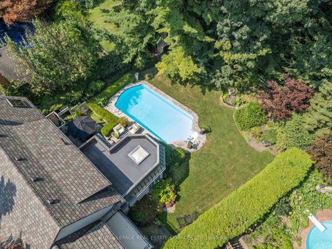 Photo 37 at 14 Riverside Crescent, Swansea, Toronto