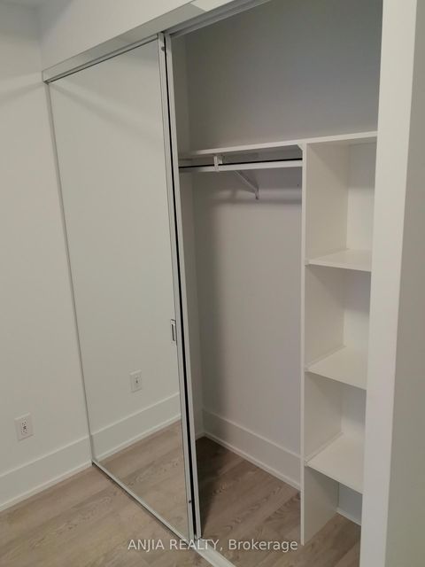 Photo 9 at 1011 - 480 Front Street W, Waterfront Communities C1, Toronto