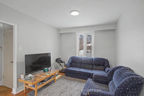 Photo 4 at 20 Homewood Avenue, Newtonbrook West, Toronto