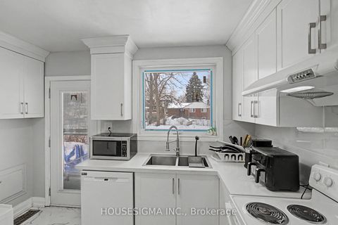 Photo 6 at 20 Homewood Avenue, Newtonbrook West, Toronto