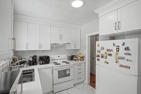 Photo 7 at 20 Homewood Avenue, Newtonbrook West, Toronto