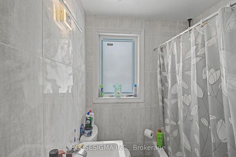 Photo 8 at 20 Homewood Avenue, Newtonbrook West, Toronto