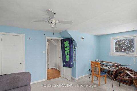 Photo 10 at 20 Homewood Avenue, Newtonbrook West, Toronto