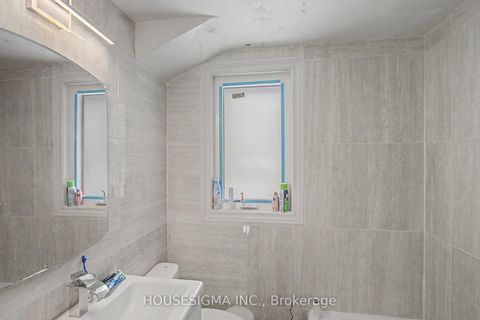 Photo 13 at 20 Homewood Avenue, Newtonbrook West, Toronto