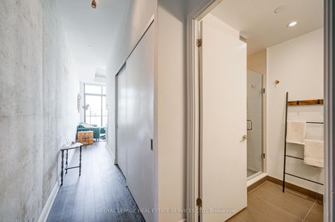 Photo 17 at 1311 - 608 Richmond Street W, Waterfront Communities C1, Toronto