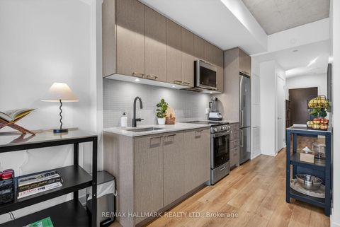 Photo 4 at 304 - 1808 St. Clair Avenue W, Junction Area, Toronto