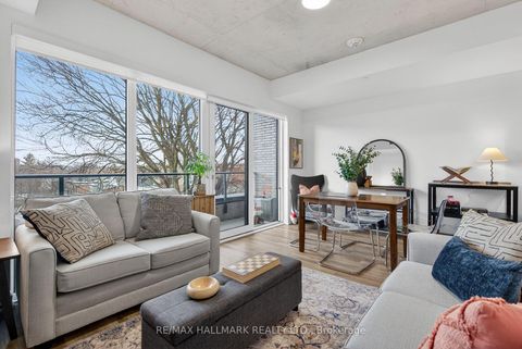 Photo 8 at 304 - 1808 St. Clair Avenue W, Junction Area, Toronto